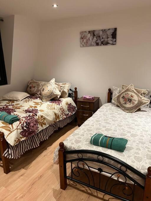 010- Lovely One Bedroom In Ealing F6 Εξωτερικό φωτογραφία